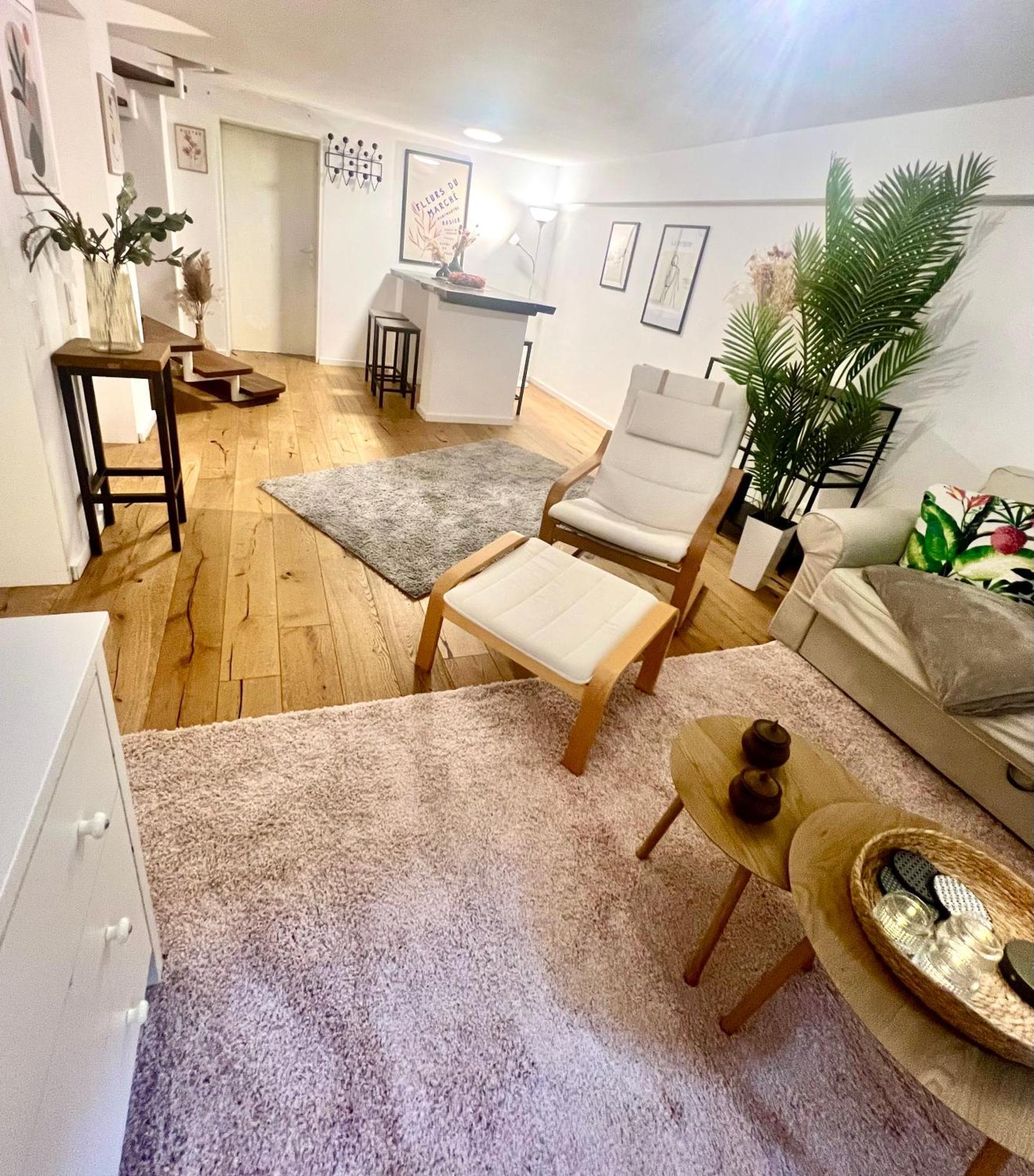 Gemuetliche Souterrain Wohnung Neben Der Universitaetsklinik In Homburg 洪堡 外观 照片