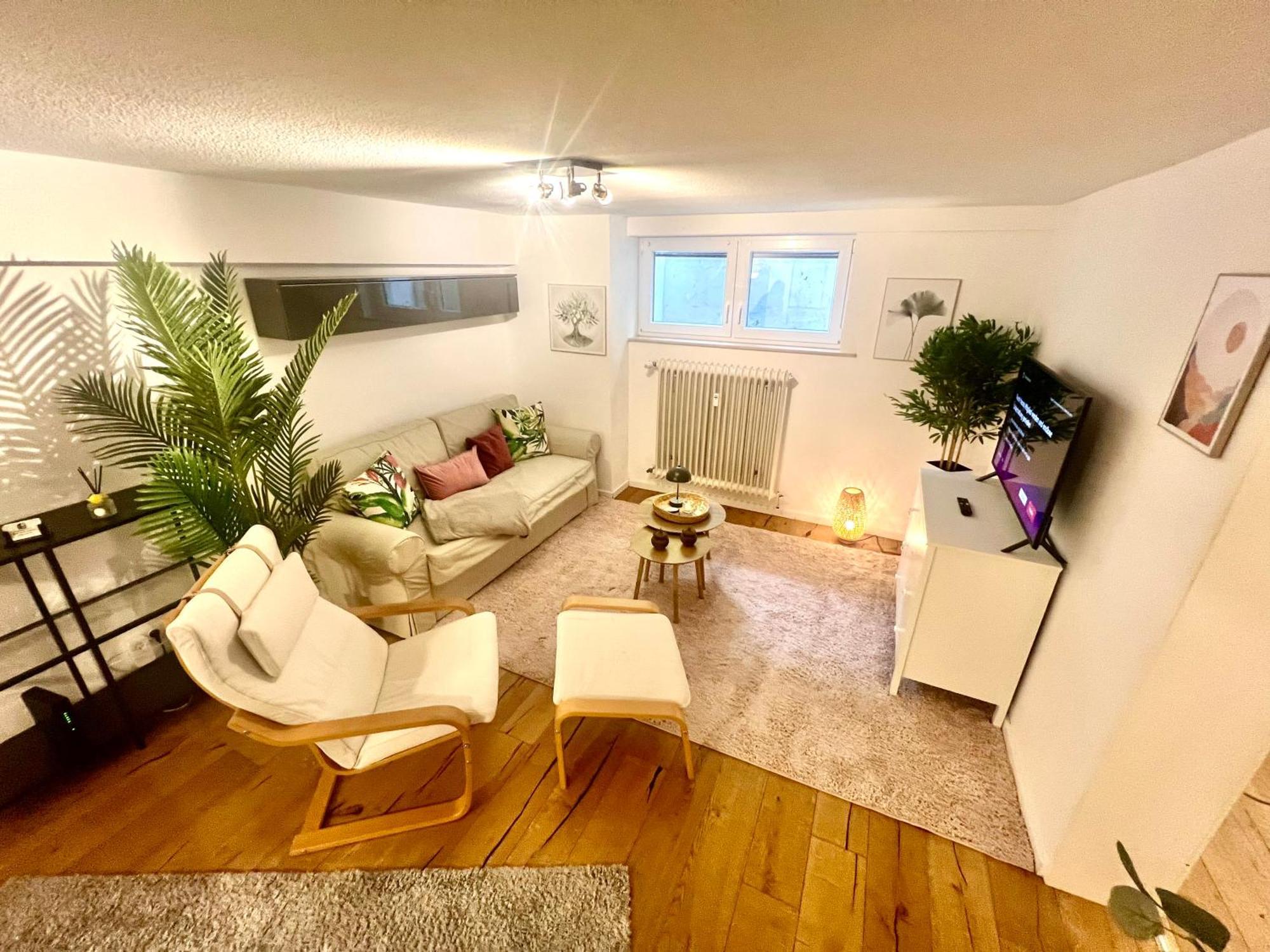 Gemuetliche Souterrain Wohnung Neben Der Universitaetsklinik In Homburg 洪堡 外观 照片