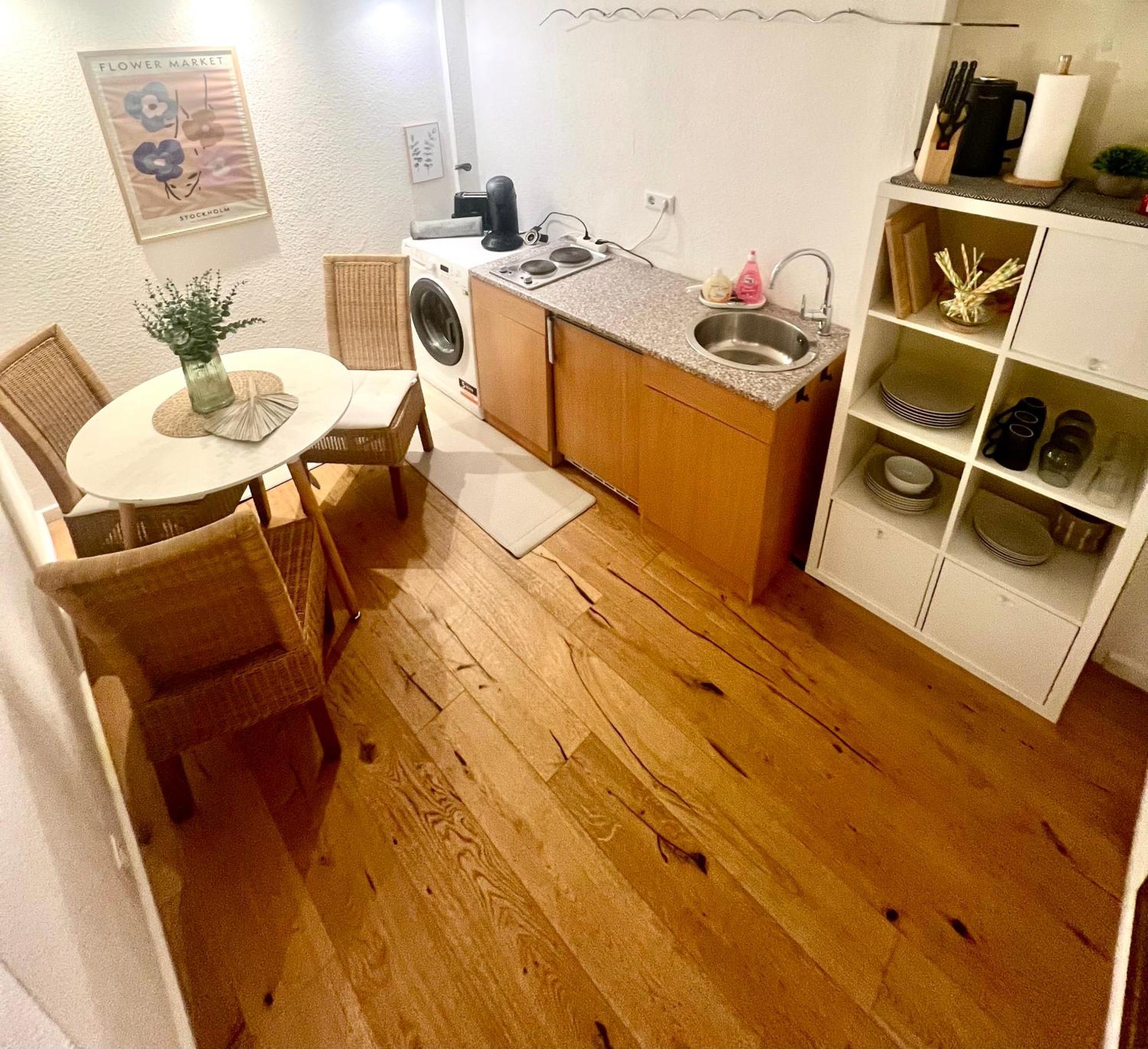 Gemuetliche Souterrain Wohnung Neben Der Universitaetsklinik In Homburg 洪堡 外观 照片